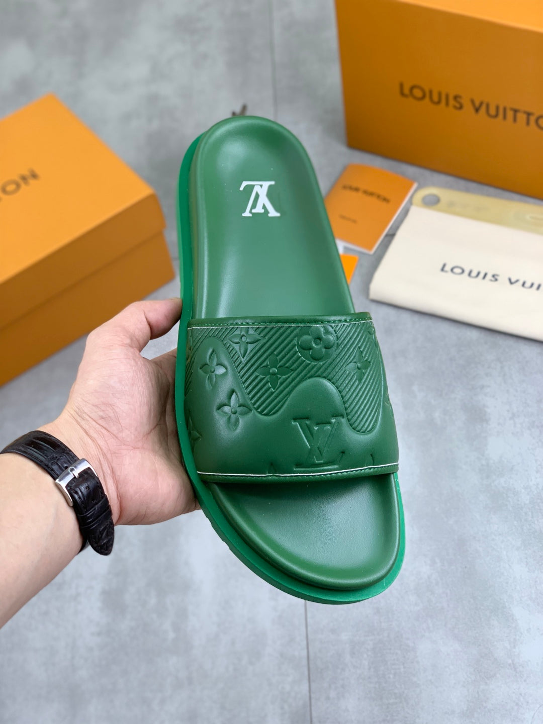 LuxluxHouse Best Quality Sandals Louis Vuitton