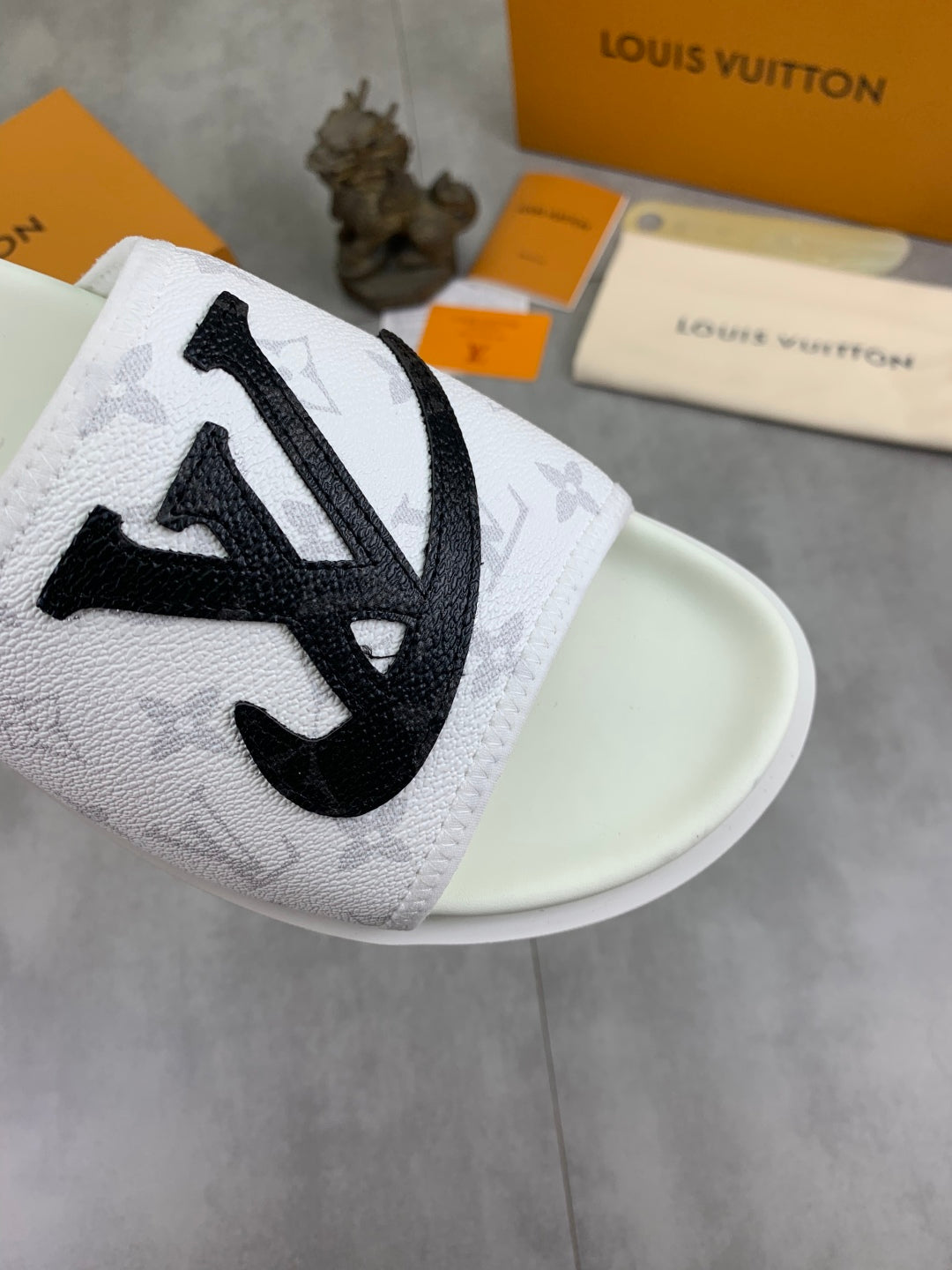 LuxluxHouse Best Quality Sandals Louis Vuitton