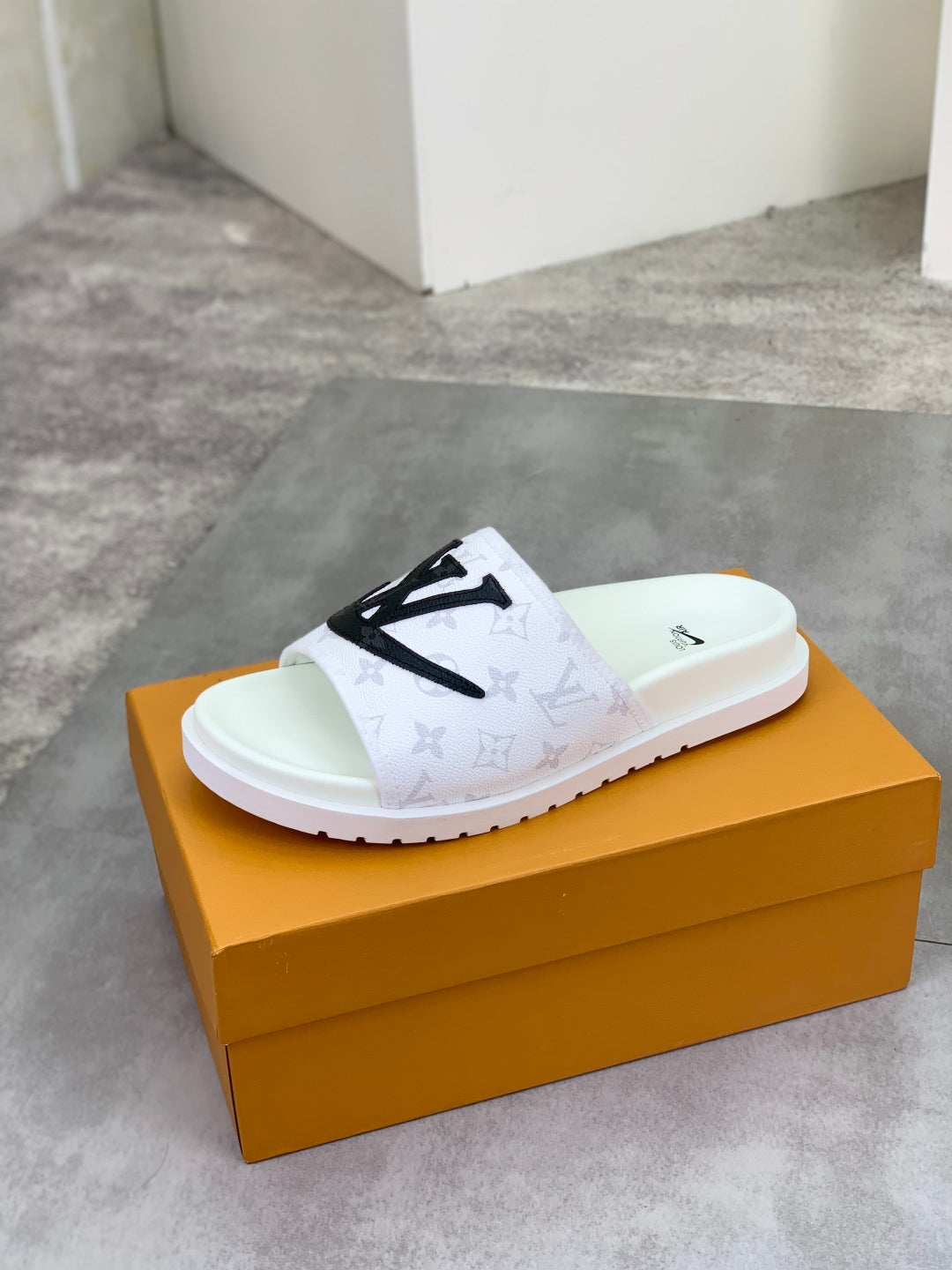 LuxluxHouse Best Quality Sandals Louis Vuitton