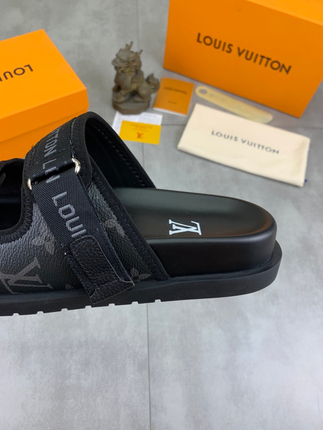 LuxluxHouse Best Quality Sandals Louis Vuitton