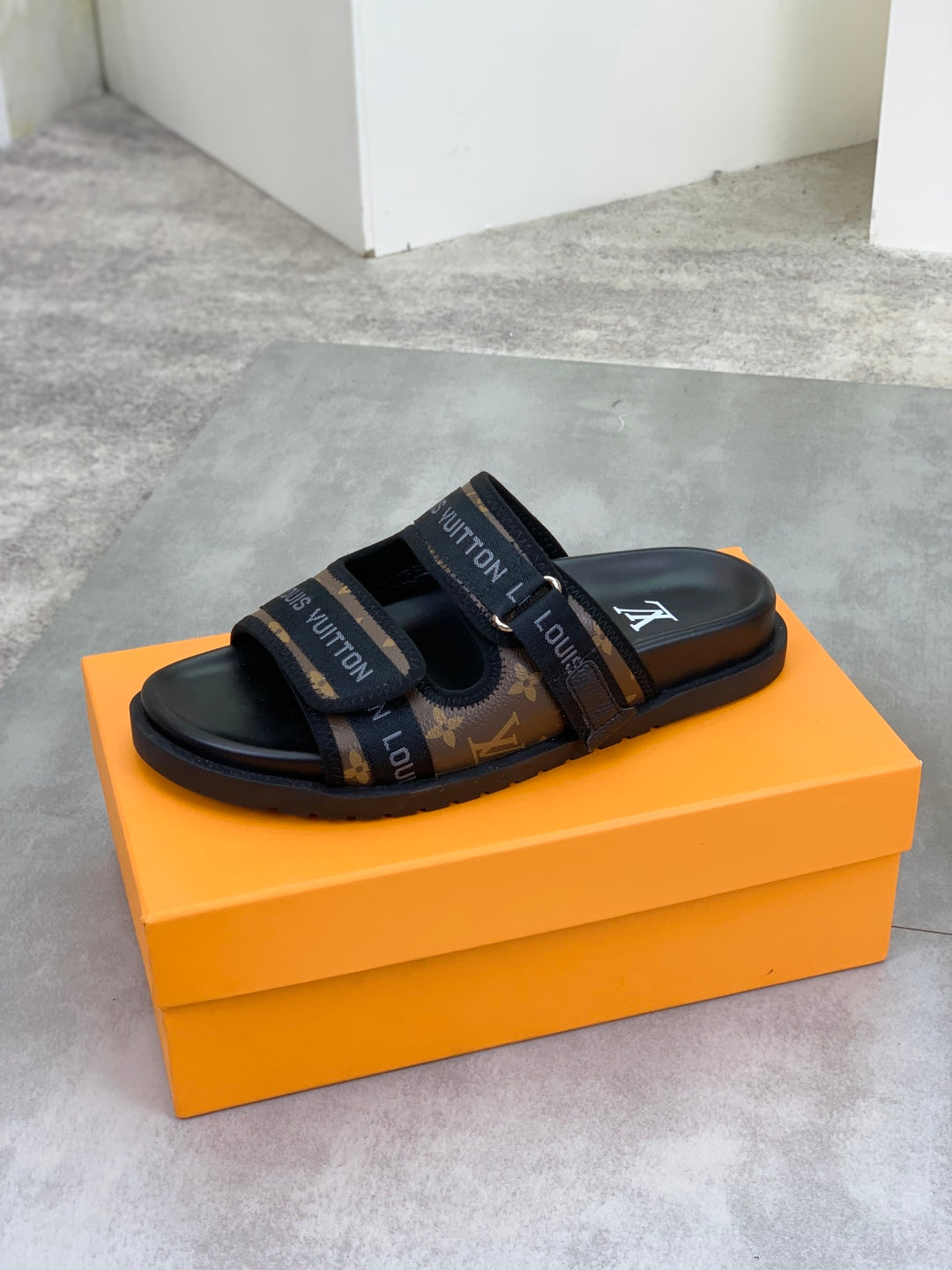 LuxluxHouse Best Quality Sandals Louis Vuitton