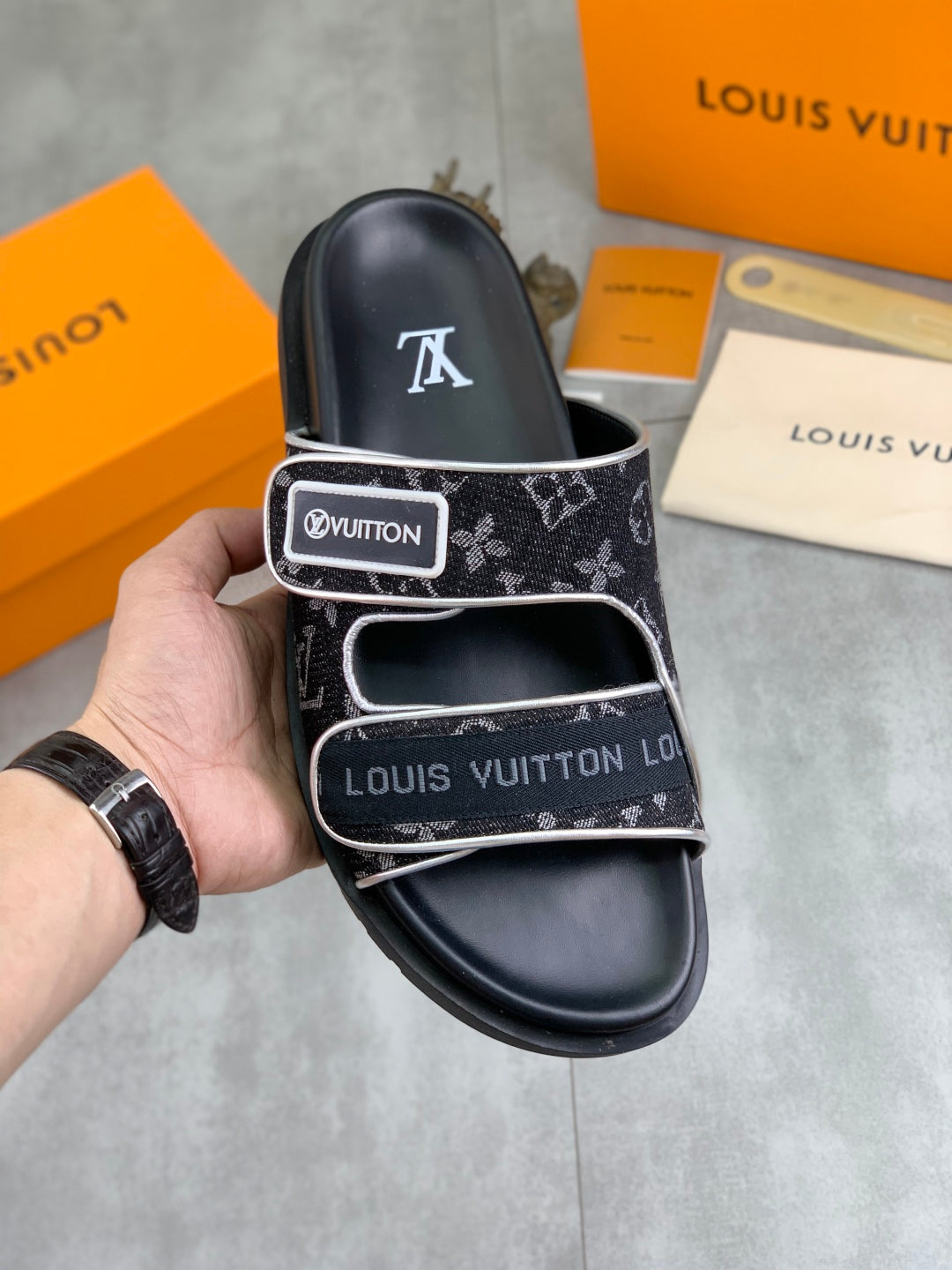 LuxluxHouse Best Quality Sandals Louis Vuitton