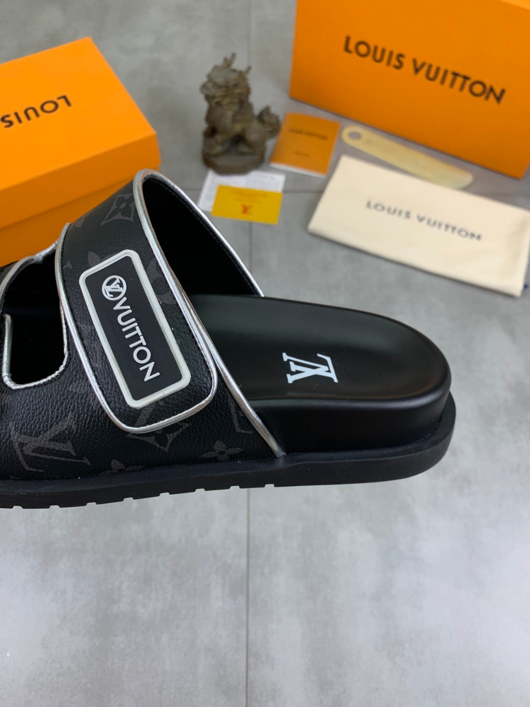 LuxluxHouse Best Quality Sandals Louis Vuitton