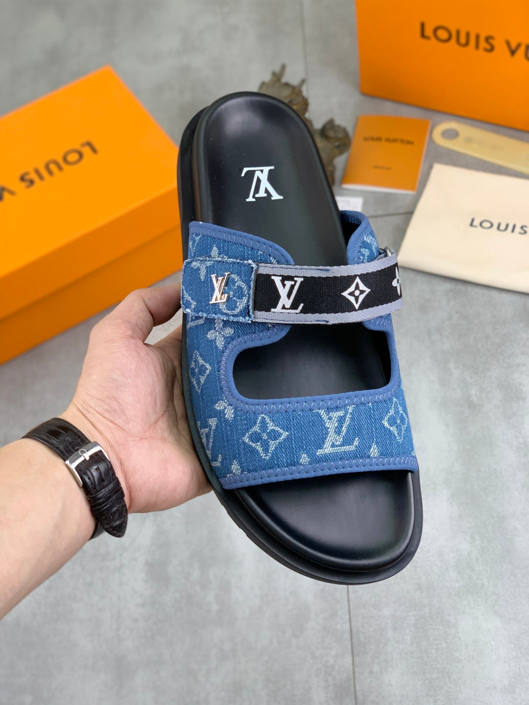 LuxluxHouse Best Quality Sandals Louis Vuitton