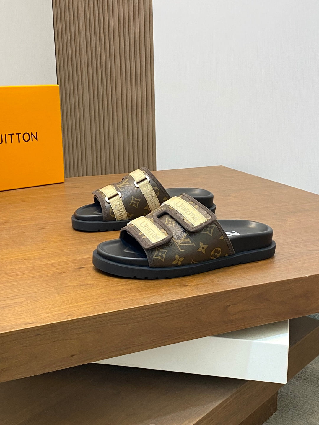 LuxluxHouse Best Quality Sandals Louis Vuitton