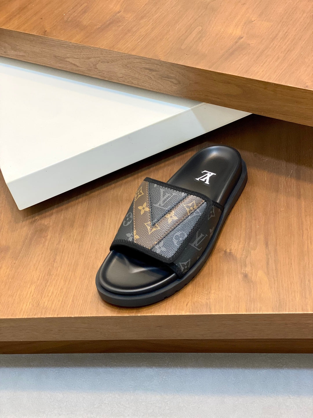 LuxluxHouse Best Quality Sandals Louis Vuitton