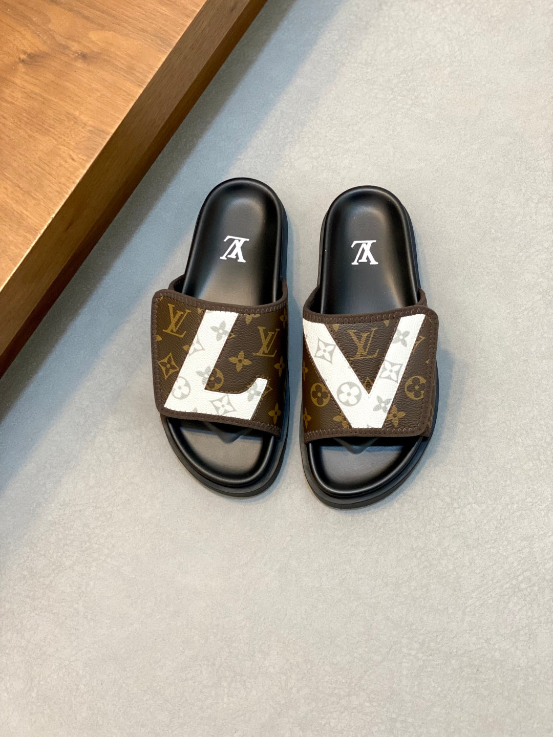 LuxluxHouse Best Quality Sandals Louis Vuitton