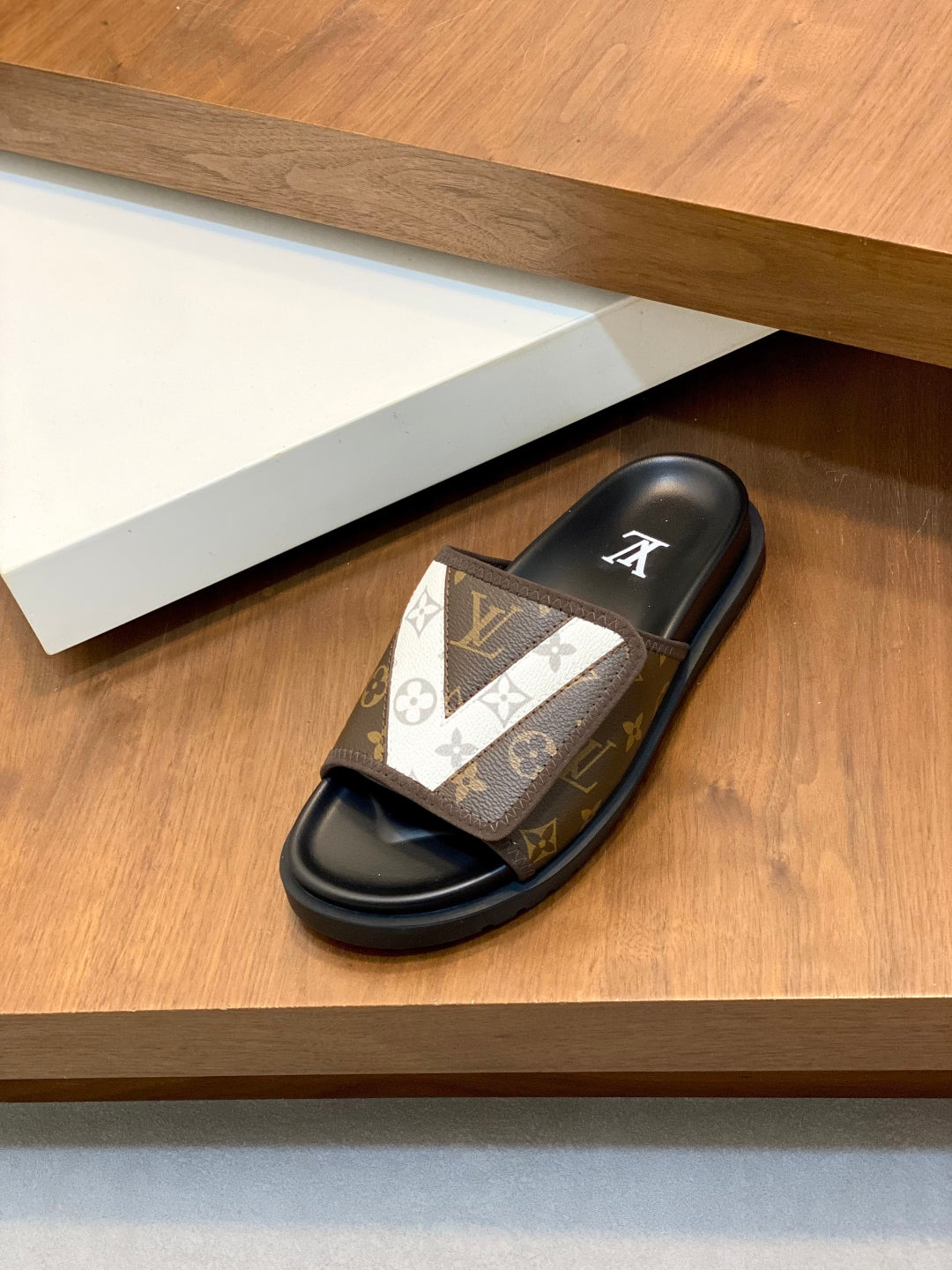 LuxluxHouse Best Quality Sandals Louis Vuitton