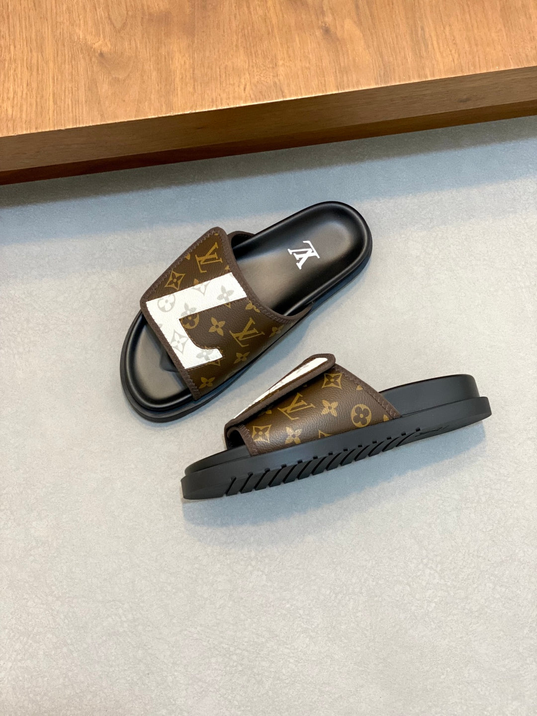 LuxluxHouse Best Quality Sandals Louis Vuitton