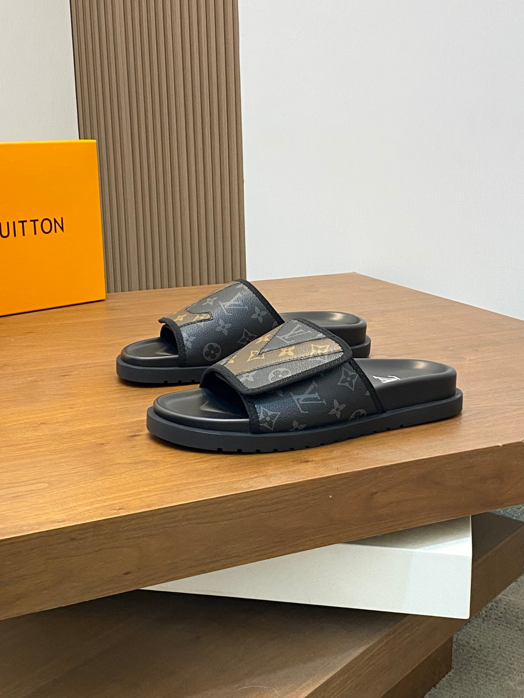 LuxluxHouse Best Quality Sandals Louis Vuitton