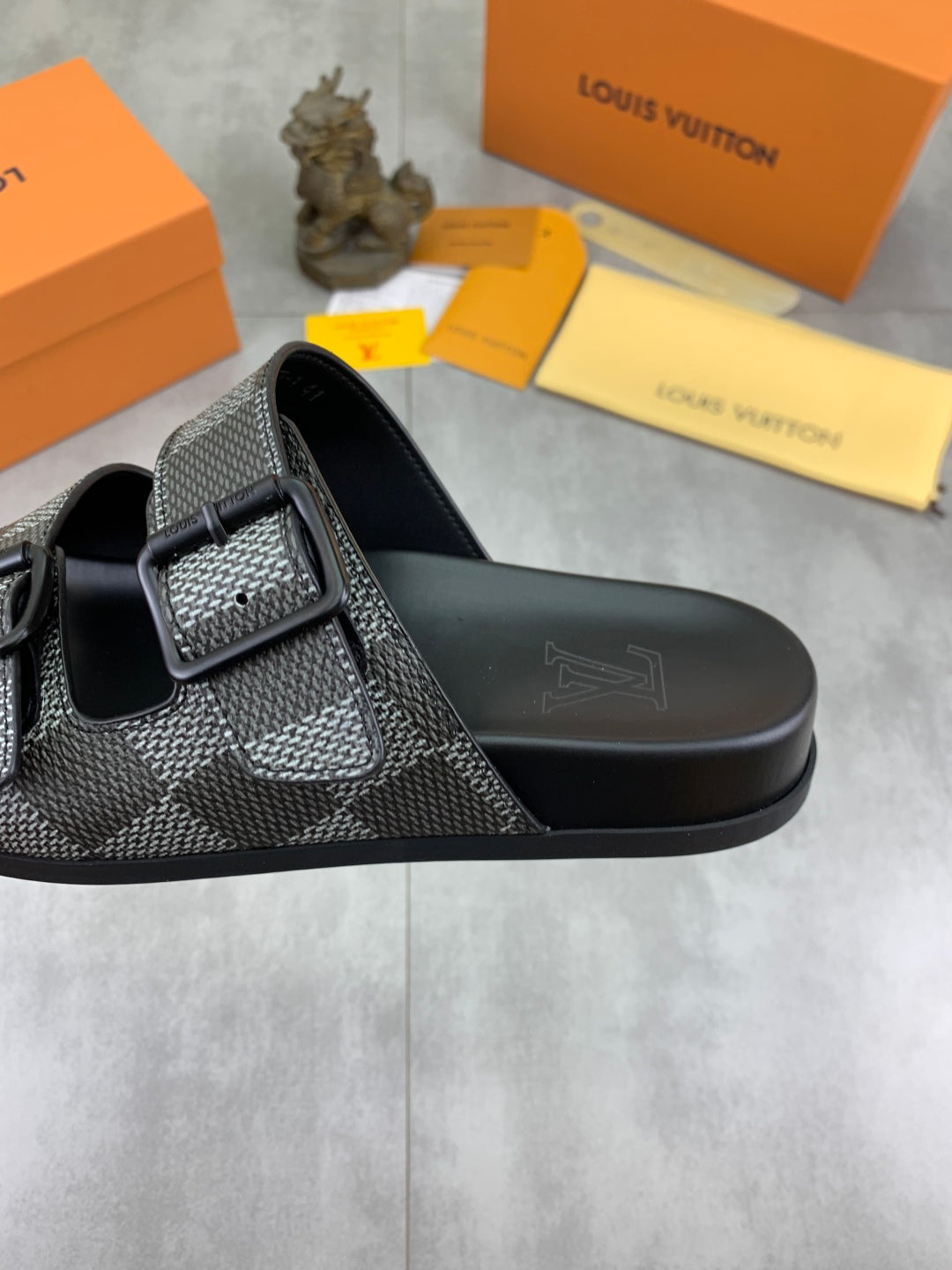 LuxluxHouse Best Quality Sandals Louis Vuitton