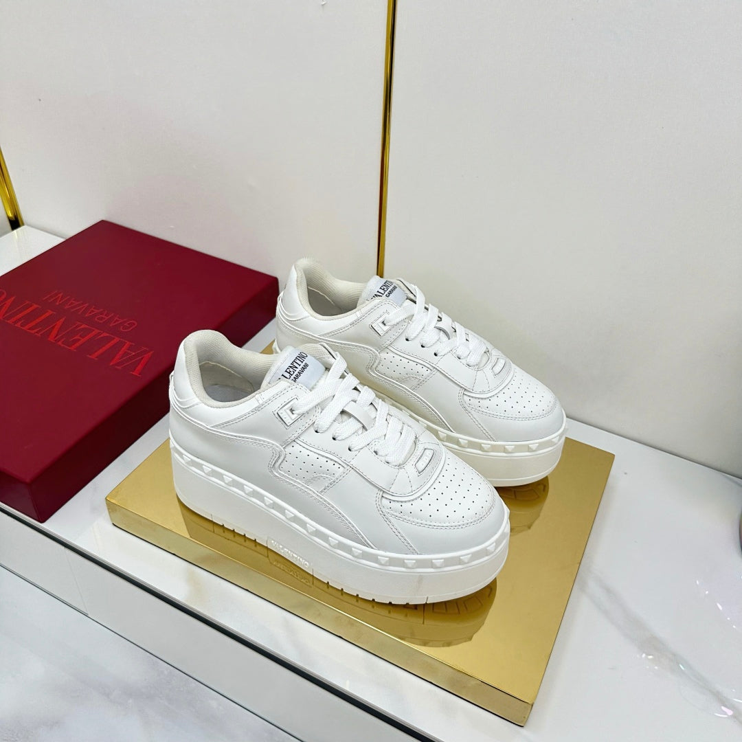 LuxluxHouse Best Quality Valentino Women Shoes