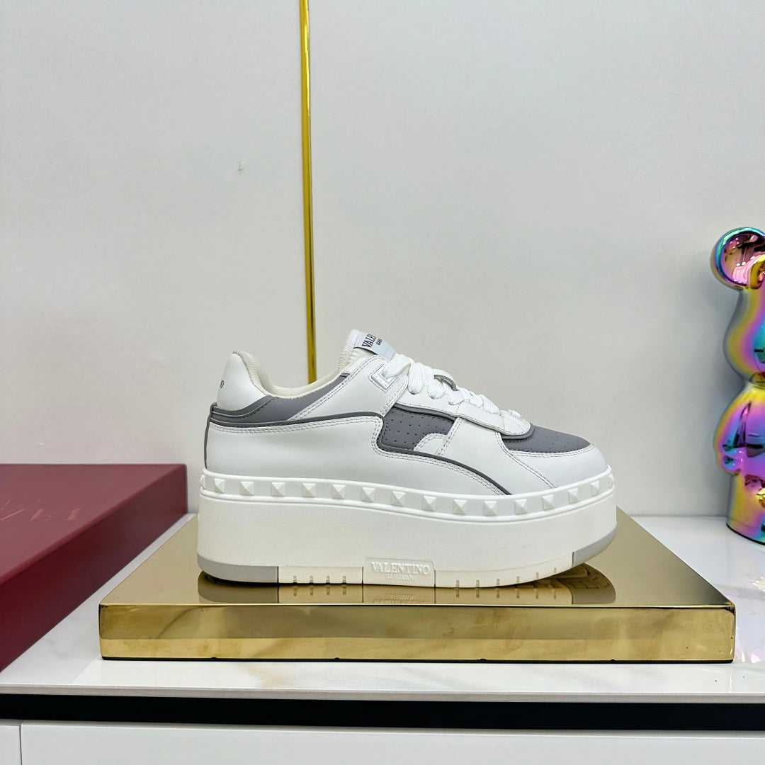LuxluxHouse Best Quality Valentino Women Shoes