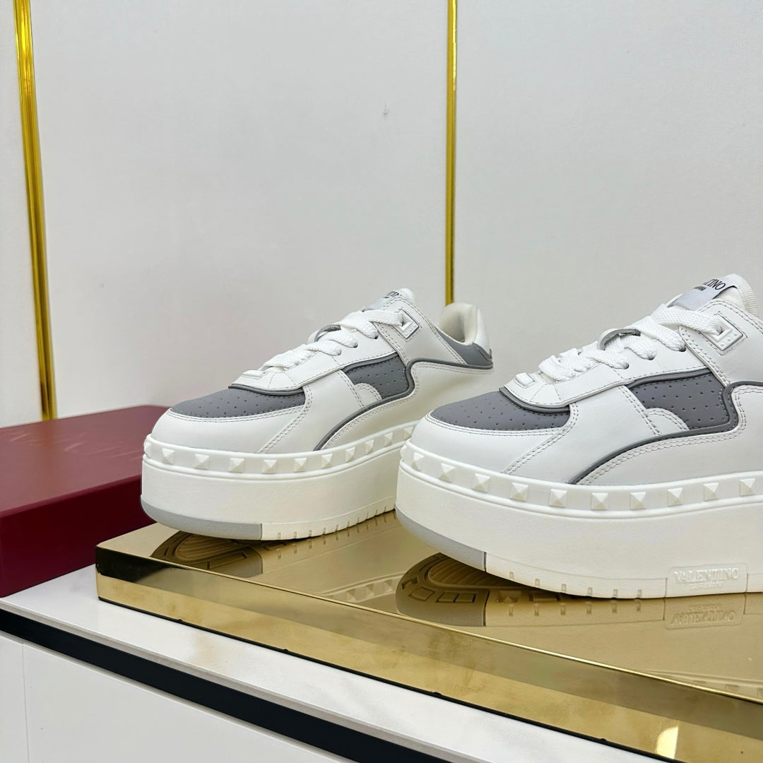 LuxluxHouse Best Quality Valentino Women Shoes