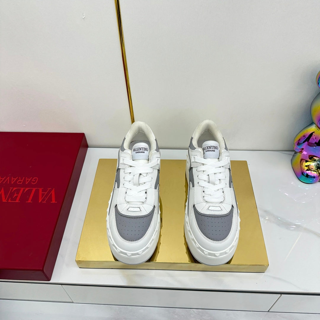 LuxluxHouse Best Quality Valentino Women Shoes