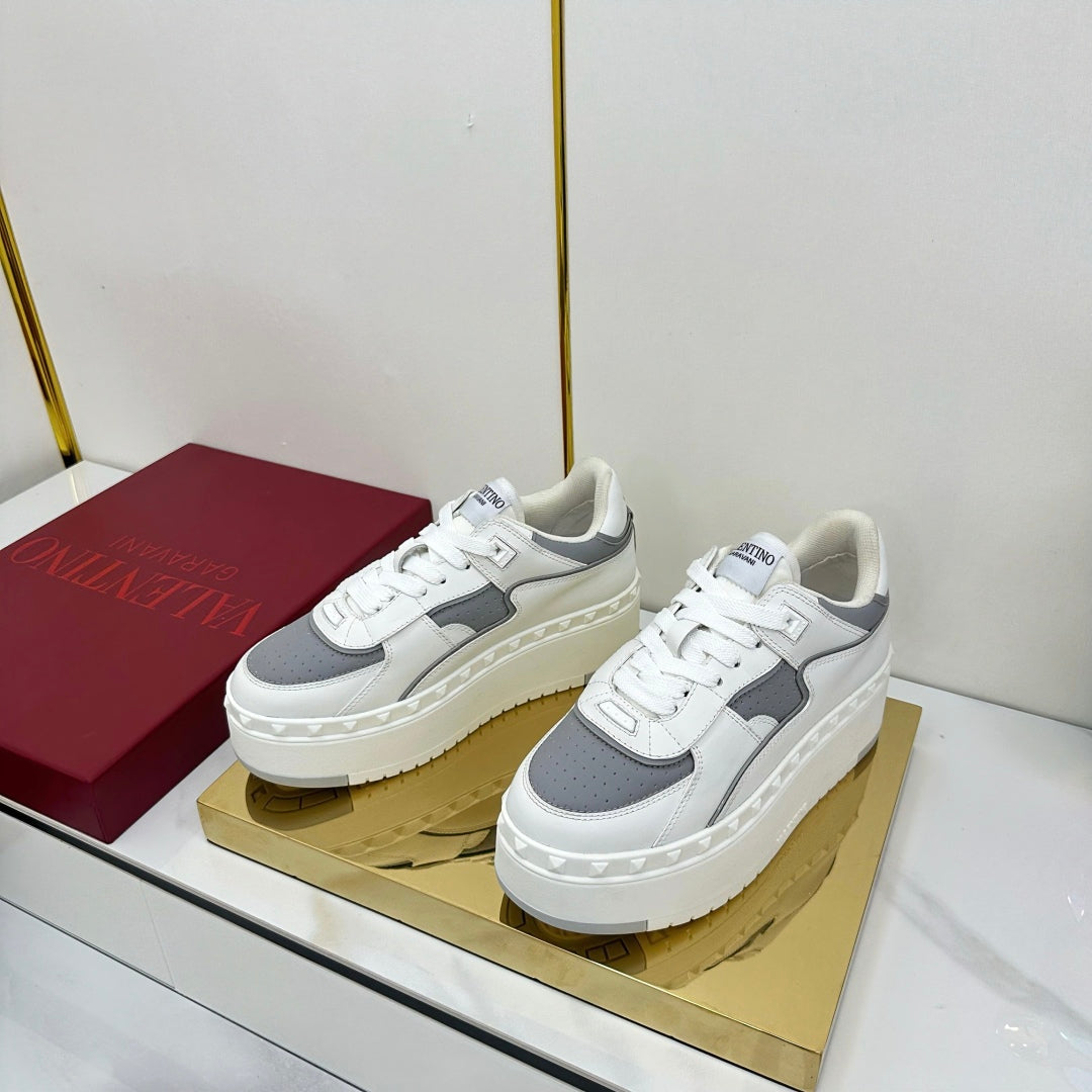 LuxluxHouse Best Quality Valentino Women Shoes