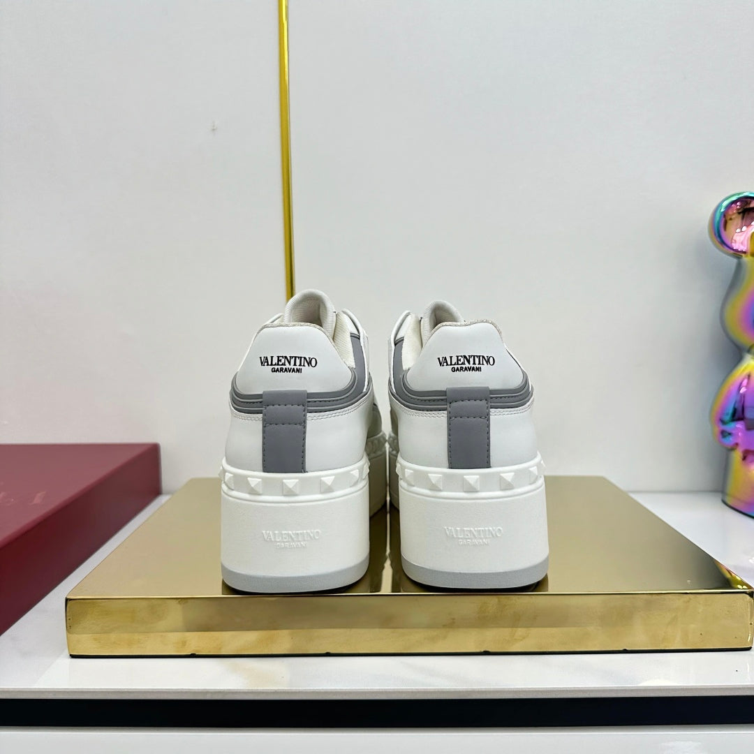 LuxluxHouse Best Quality Valentino Women Shoes