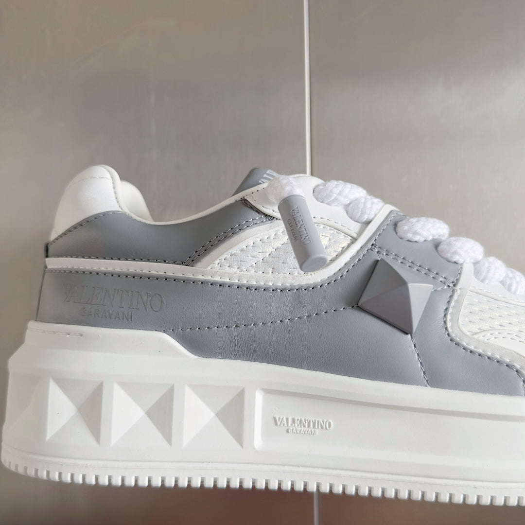 LuxluxHouse Best Quality Valentino Women Shoes