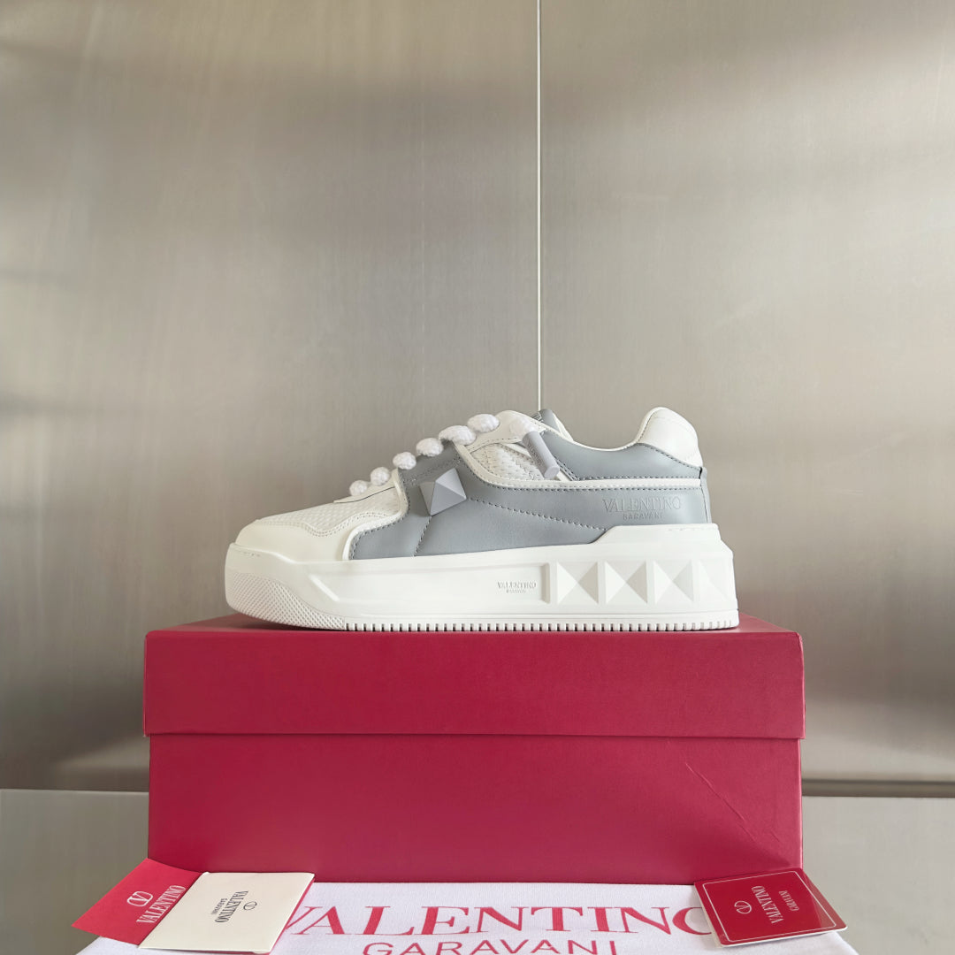 LuxluxHouse Best Quality Valentino Women Shoes