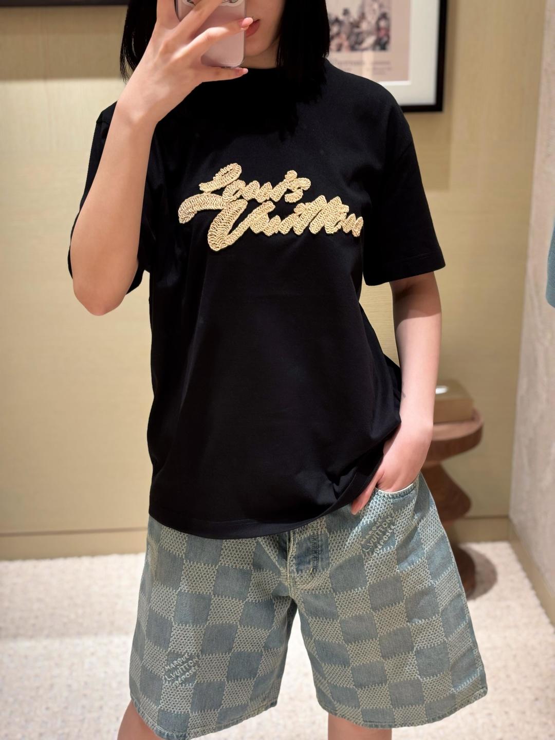 LuxluxHouse Best Quality Clothes T-shirt Louis Vuitton