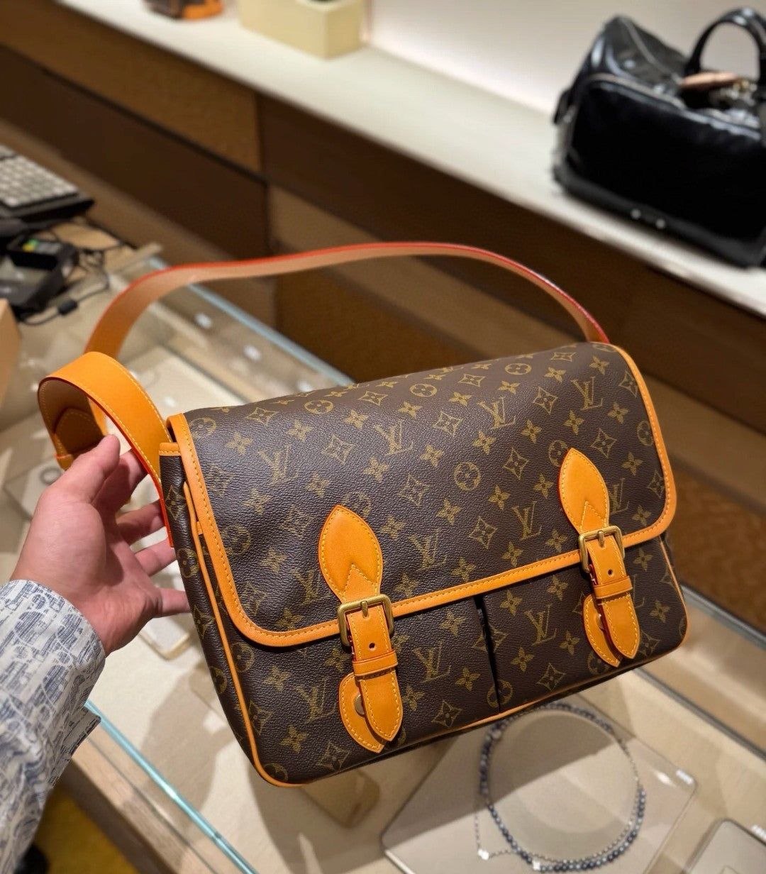 LuxluxHouse Best Quality Bags Louis Vuitton Men