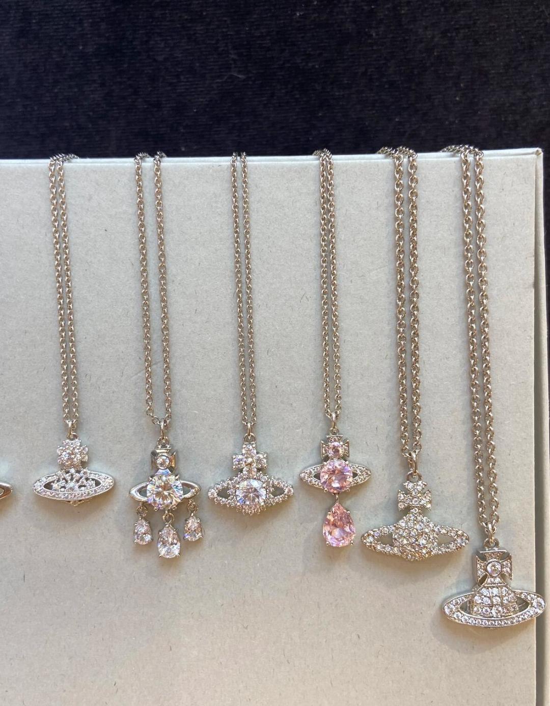 LuxluxHouse Best Quality Accessories  Vivienne Westwood Necklace
