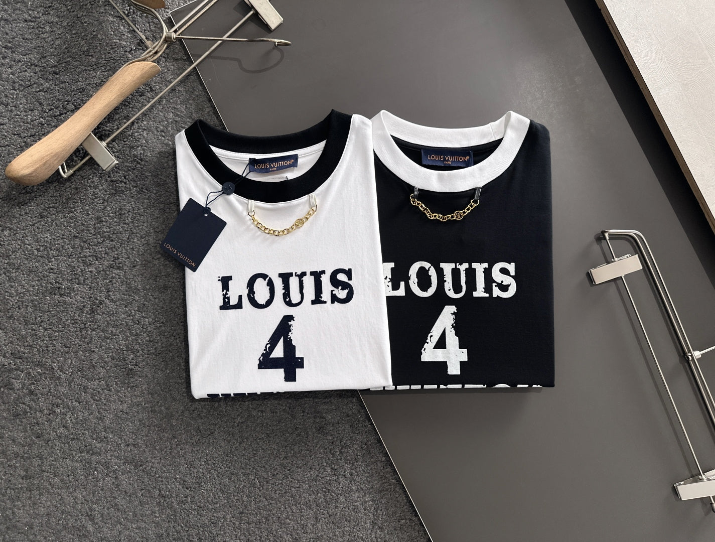 LuxluxHouse Best Quality Clothes T-shirt Louis Vuitton