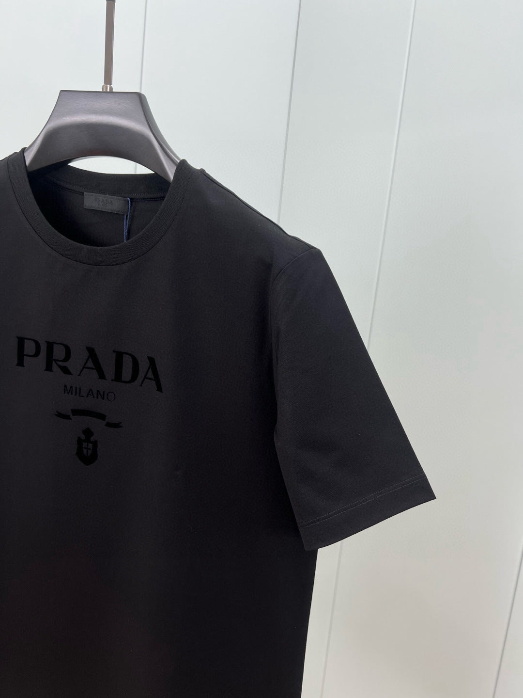 LuxluxHouse Best Quality Clothes T-shirt Prada