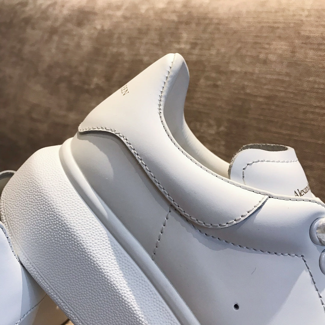 LuxluxHouse Best Quality Shoes Alexander McQueen