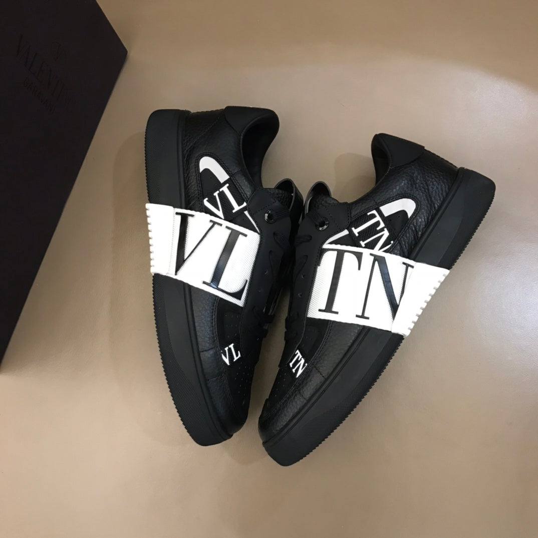 LuxluxHouse Best Quality Shoes Valentino