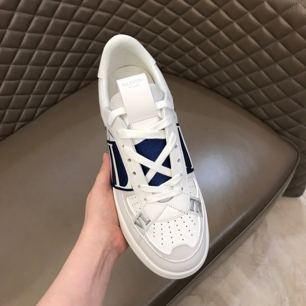 LuxluxHouse Best Quality Shoes Valentino