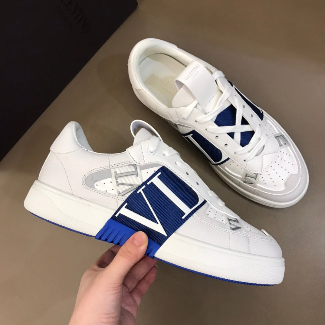 LuxluxHouse Best Quality Shoes Valentino