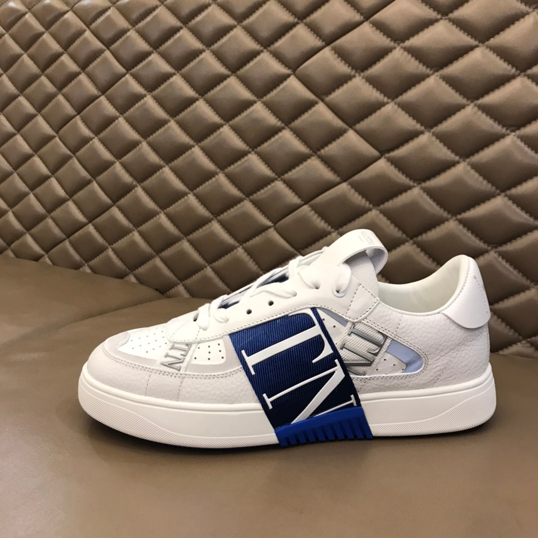 LuxluxHouse Best Quality Shoes Valentino