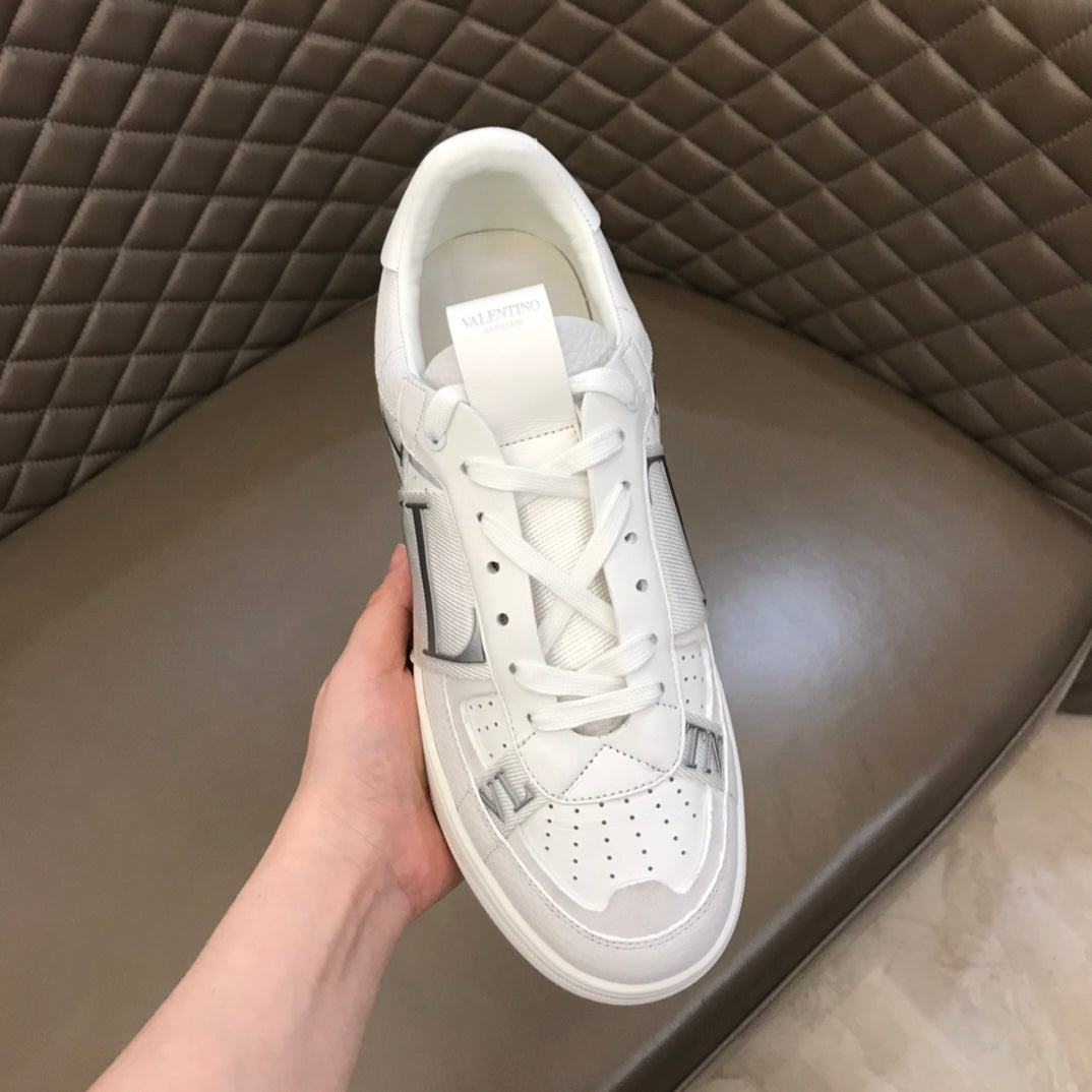 LuxluxHouse Best Quality Shoes Valentino