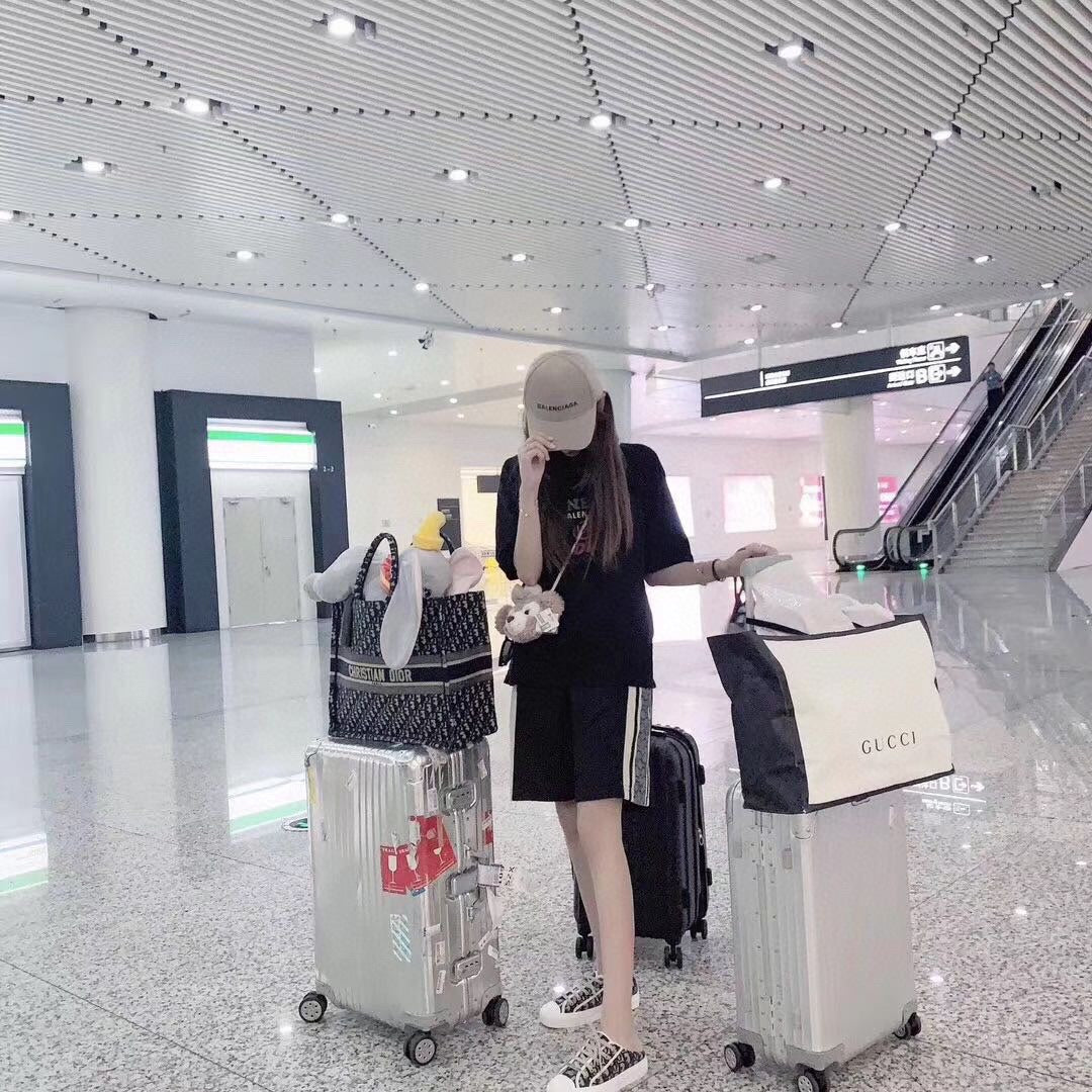 LuxluxHouse Best Quality Clothes Gucci