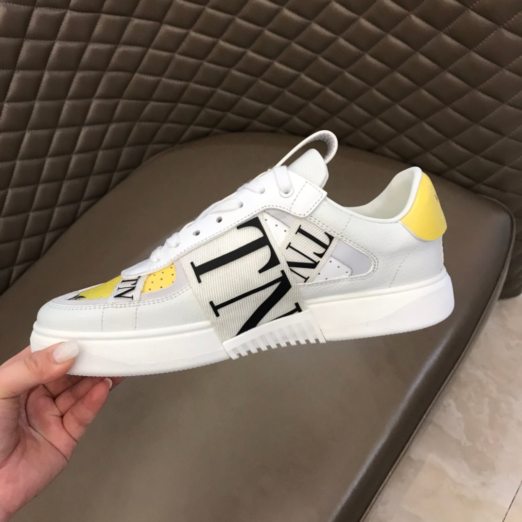LuxluxHouse Best Quality Shoes Valentino