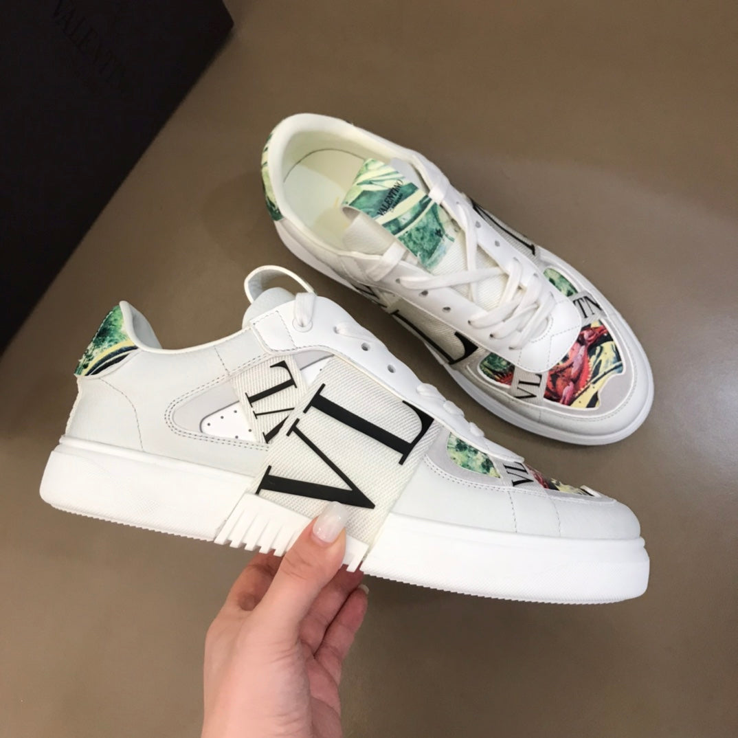 LuxluxHouse Best Quality Shoes Valentino