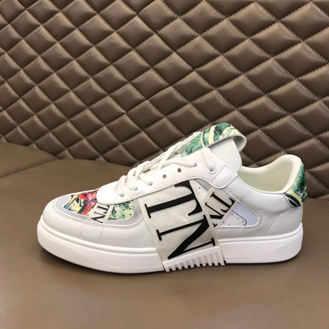 LuxluxHouse Best Quality Shoes Valentino