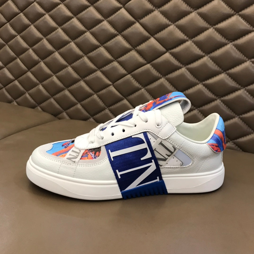 LuxluxHouse Best Quality Shoes Valentino