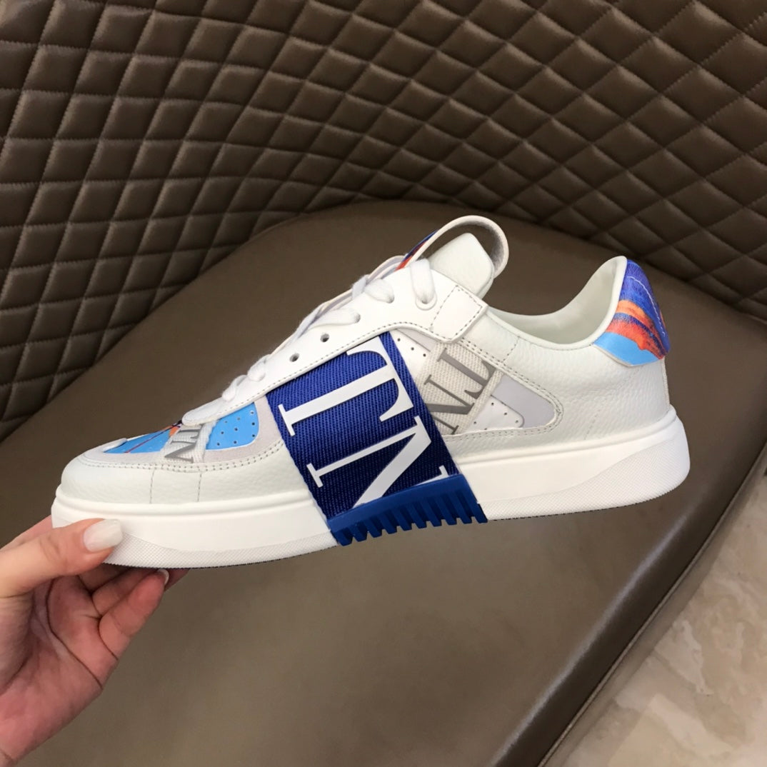 LuxluxHouse Best Quality Shoes Valentino