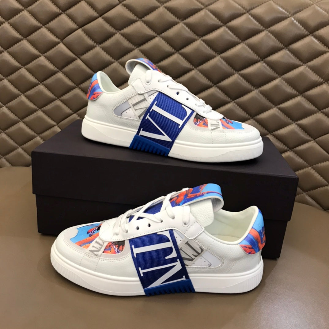 LuxluxHouse Best Quality Shoes Valentino