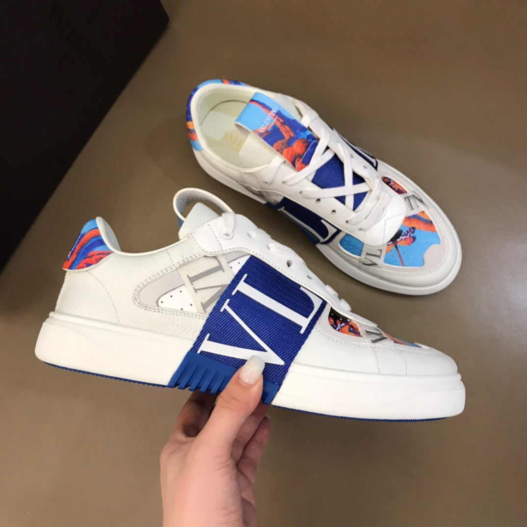 LuxluxHouse Best Quality Shoes Valentino
