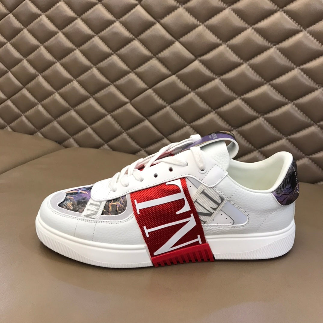 LuxluxHouse Best Quality Shoes Valentino