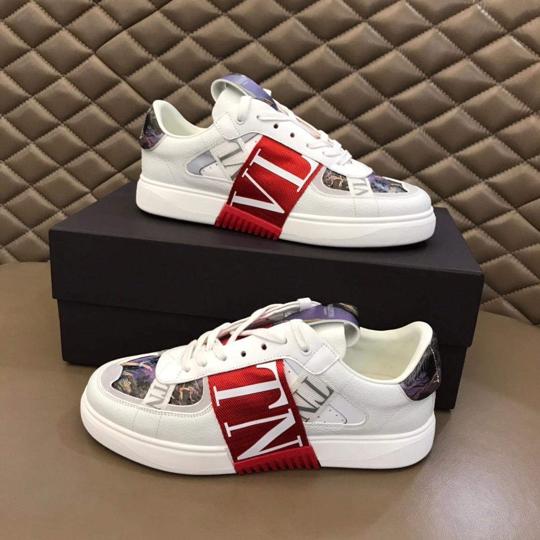 LuxluxHouse Best Quality Shoes Valentino