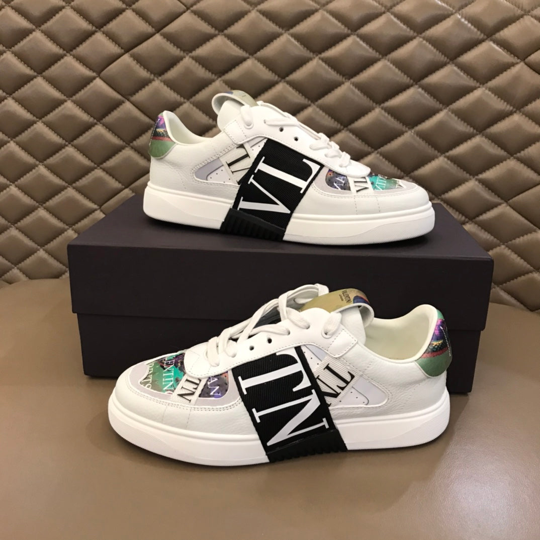 LuxluxHouse Best Quality Shoes Valentino