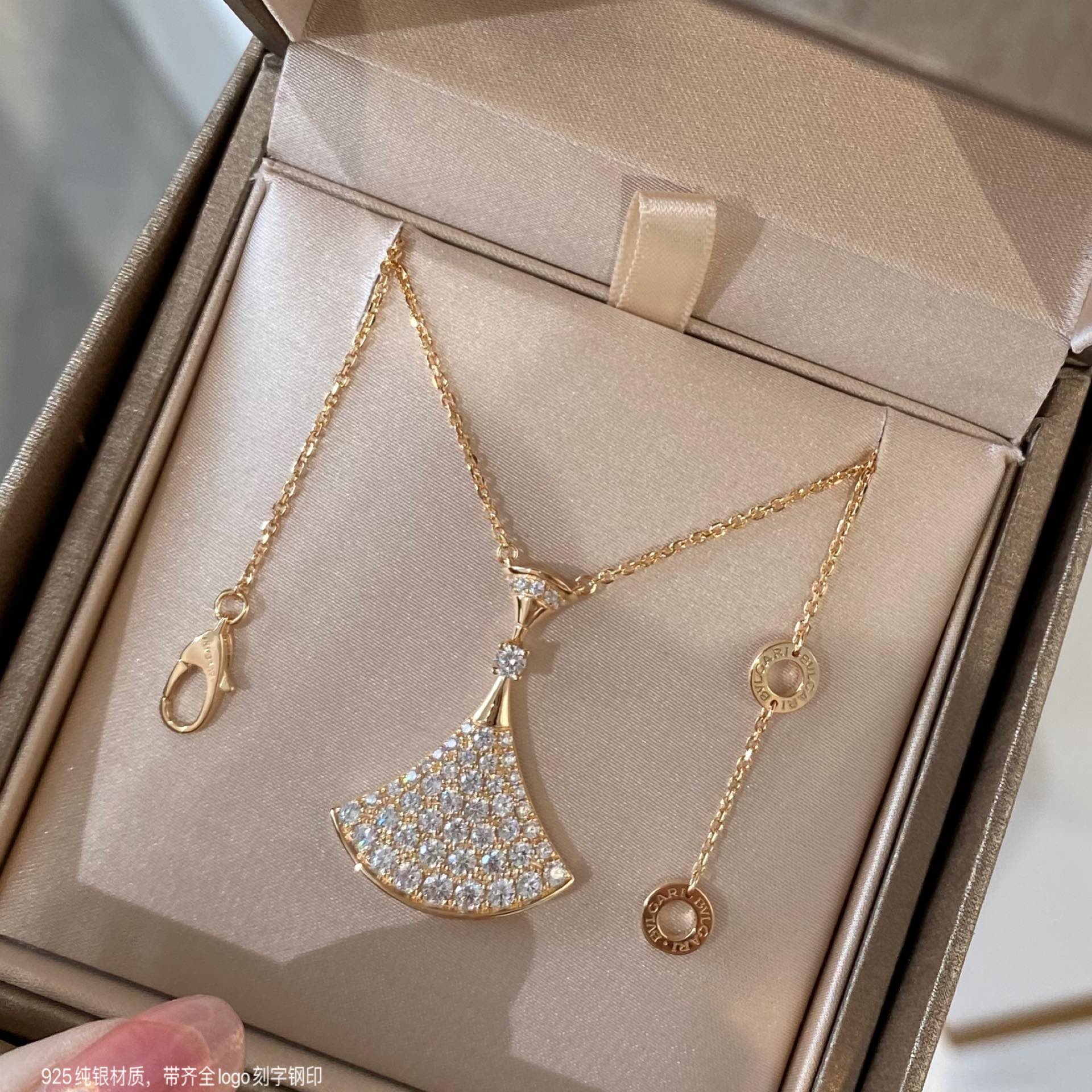 LuxluxHouse Best Quality Accessories Necklace  Bvlgari