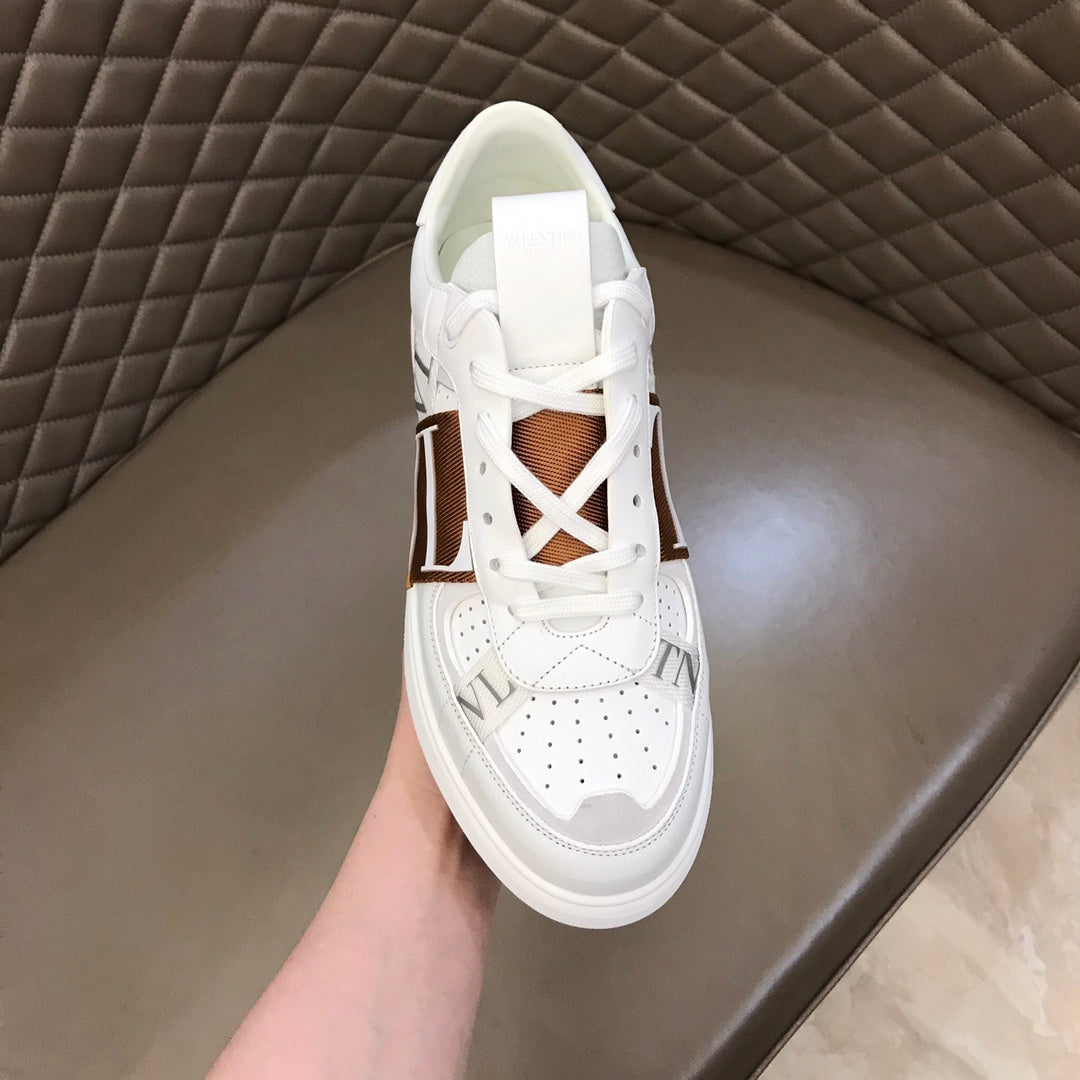LuxluxHouse Best Quality Shoes Valentino