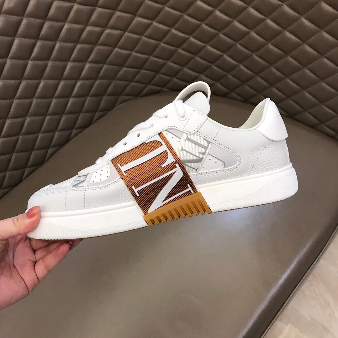 LuxluxHouse Best Quality Shoes Valentino
