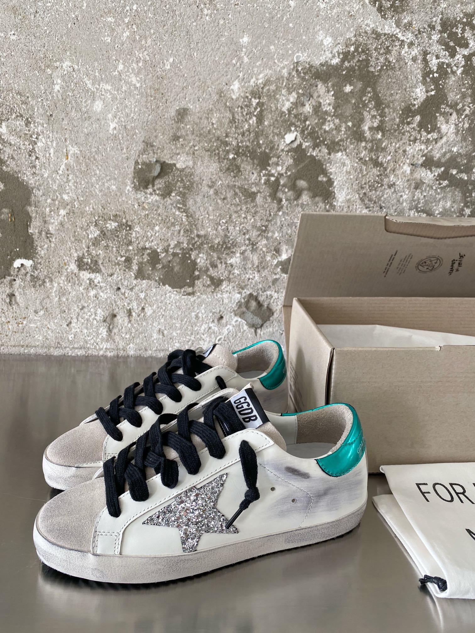 LuxluxHouse Best Quality Shoes Golden Goose