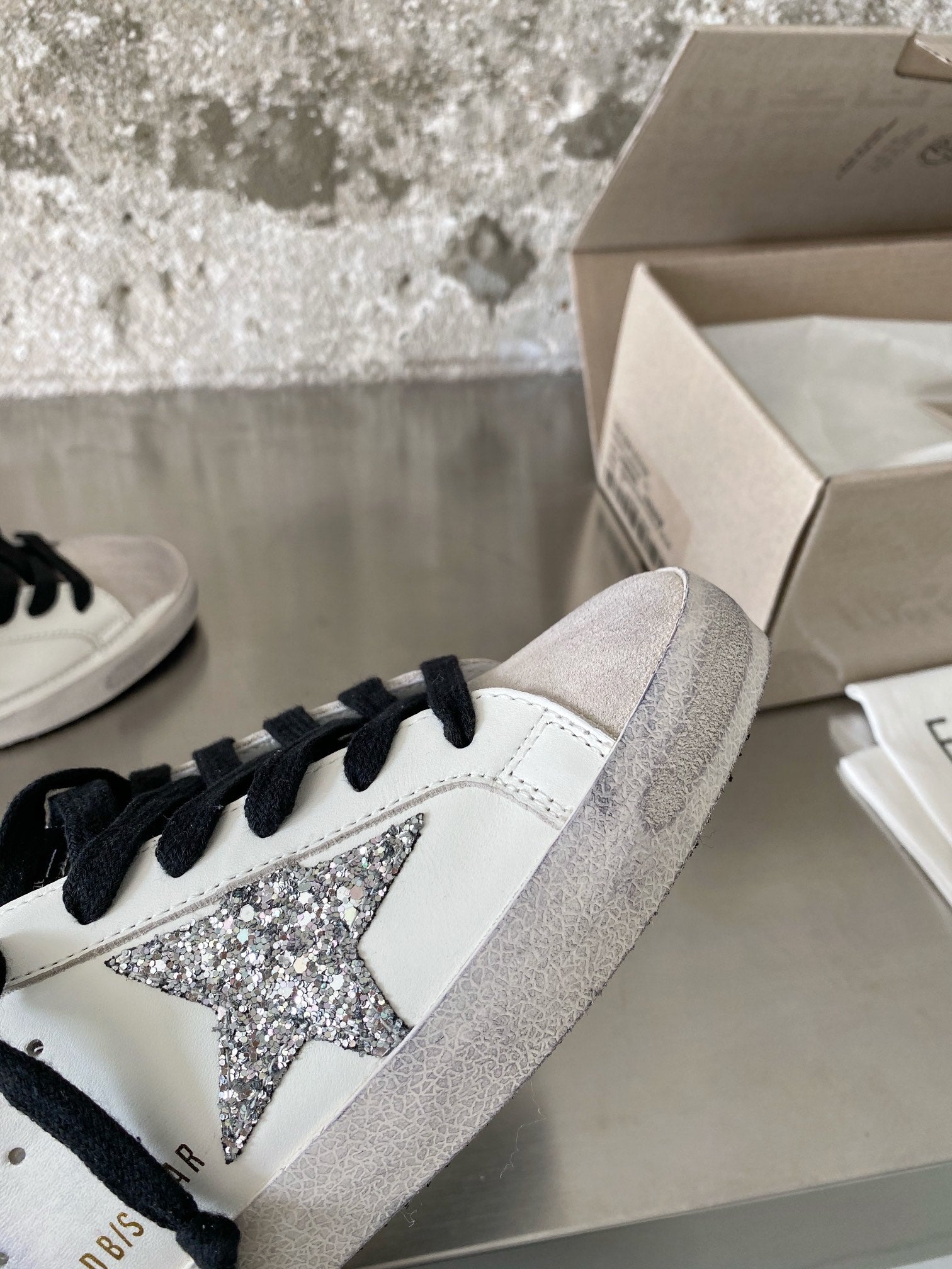 LuxluxHouse Best Quality Shoes Golden Goose